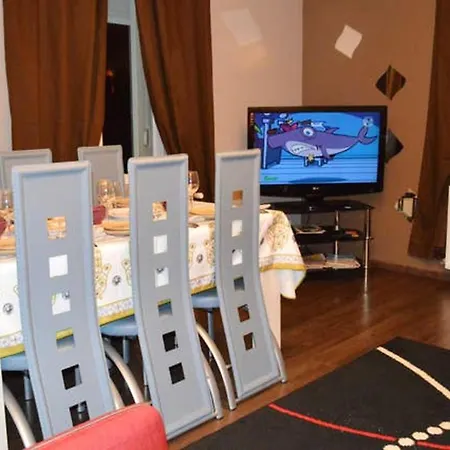 Spacieux 90 M² شقة